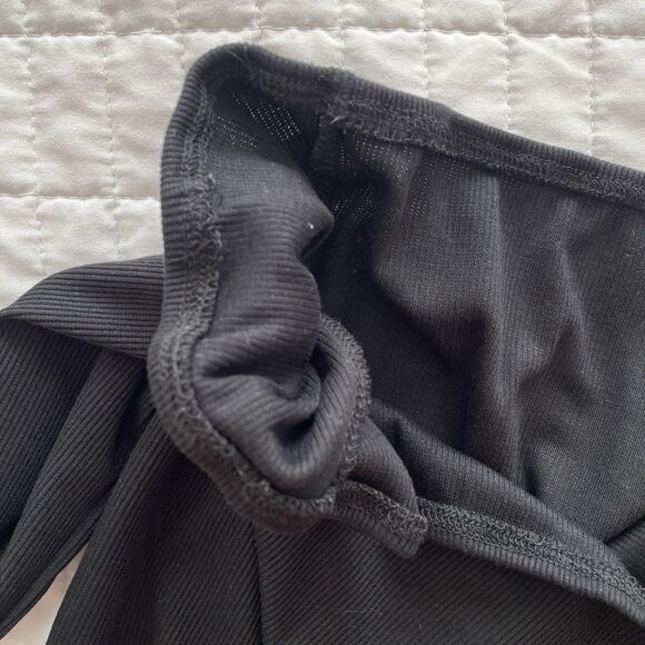 CIDER Off Shoulder Long Sleeve Ribbed Knit Black Top with Flared Sleeve Size M - Picture 4 of 10